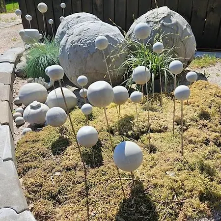 Rosegarden - Art&nature - Talo Luonnossa * Espoo