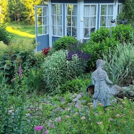 Rosegarden - Art&nature - Talo Luonnossa Espoo
