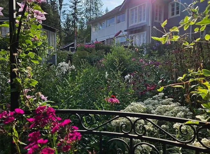 ホームステイ Rosegarden - Art&nature - Talo Luonnossa *