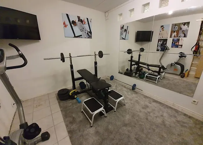 ホームステイ Rosegarden - Art&nature - Talo Luonnossa エスポー